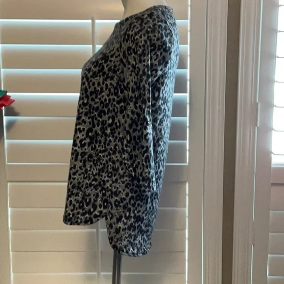Rebecca Malone Black and Gray Leopard Print Sweater - Picture 5 of 7